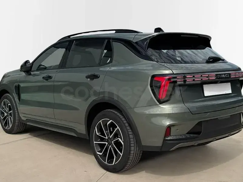 Usado Lynk & Co 01 276 CV (202 kW) 2026 Verde SUV