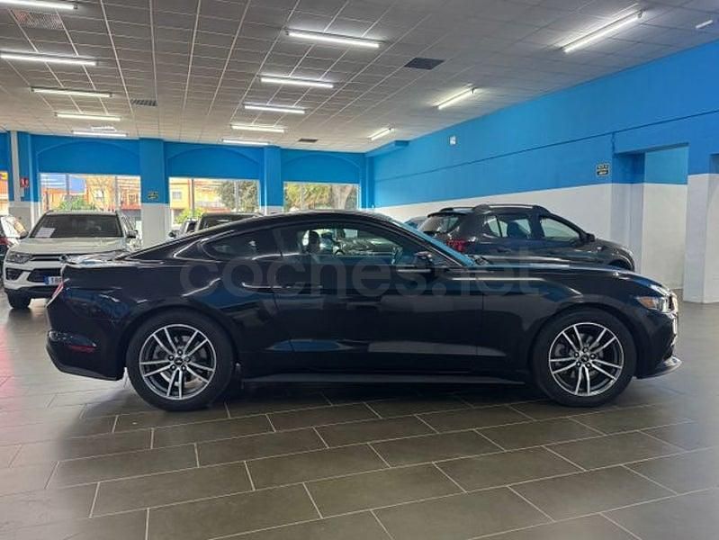 Usado Ford Mustang 290 CV (213 kW) 2018 Negro Coupe