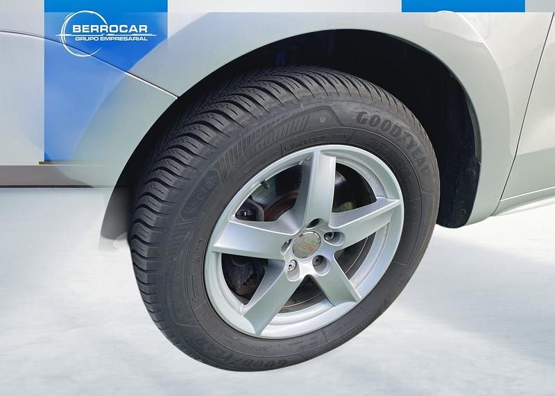 Usado Seat Alhambra Ecomotive 140 CV (102 kW) 2012 Gris Monovolumen