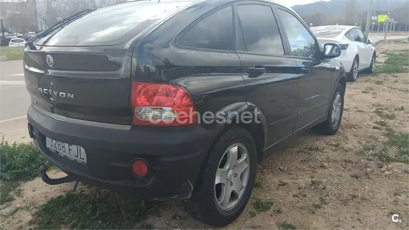 Usado SsangYong Actyon 141 CV (103 kW) 2006 Negro SUV