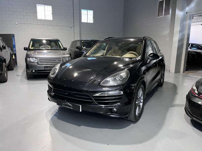 Negro Usado 2012 Porsche Cayenne SUV | 29.900 € (Precio justo) - Imagen 1/4