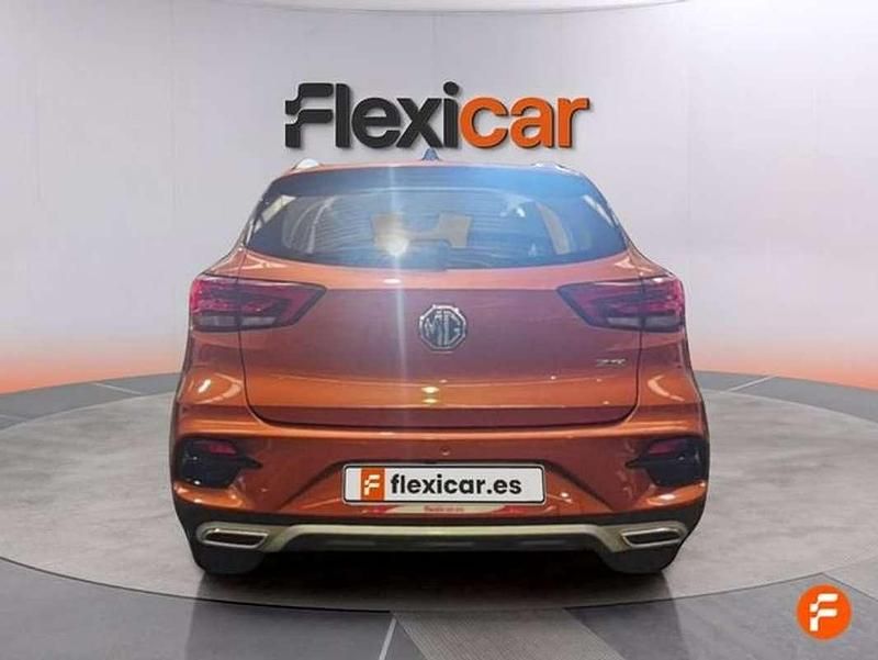 Usado MG ZS Comfort 116 CV (85 kW) 2025 Naranja SUV