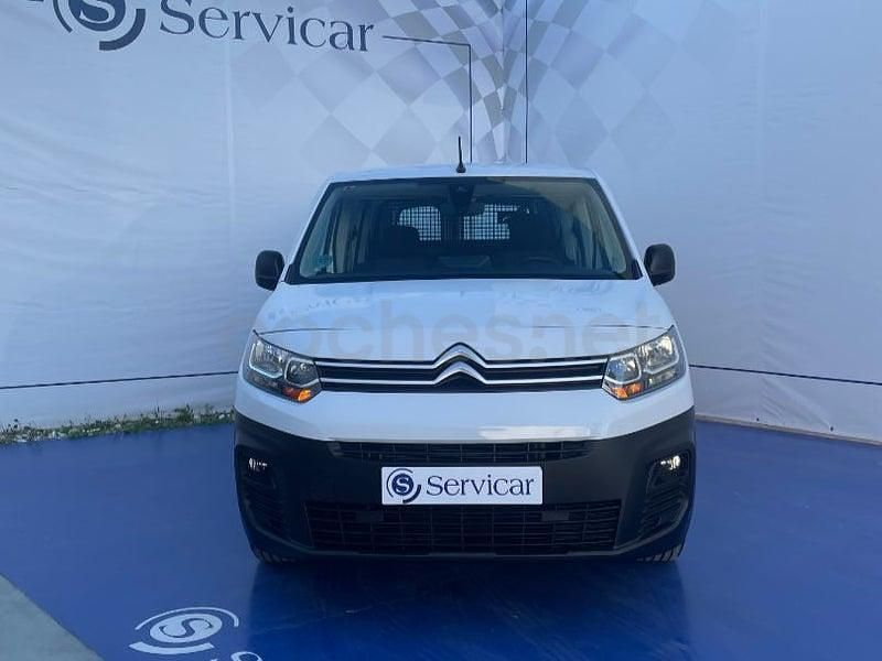 Usado Citroën Berlingo Live 102 CV (75 kW) 2023 Blanco Monovolumen