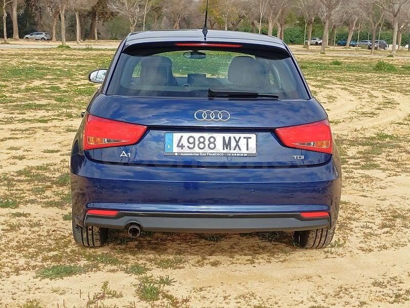 Usado Audi A1 Sportback Ambiente 90 CV (66 kW) 2018 Azul Utilitario