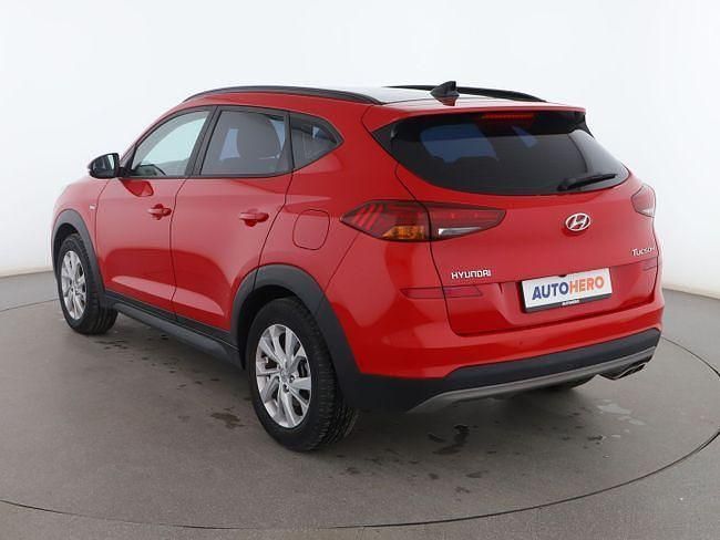 Usado Hyundai Tucson 137 CV (100 kW) 2019 Rojo SUV