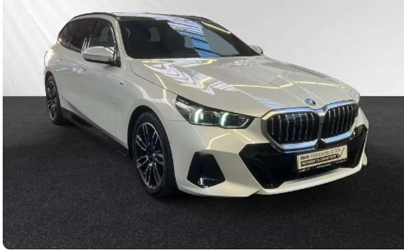 Usado BMW 530e M Sport 299 CV (219 kW) 2025 Blanco Familiar