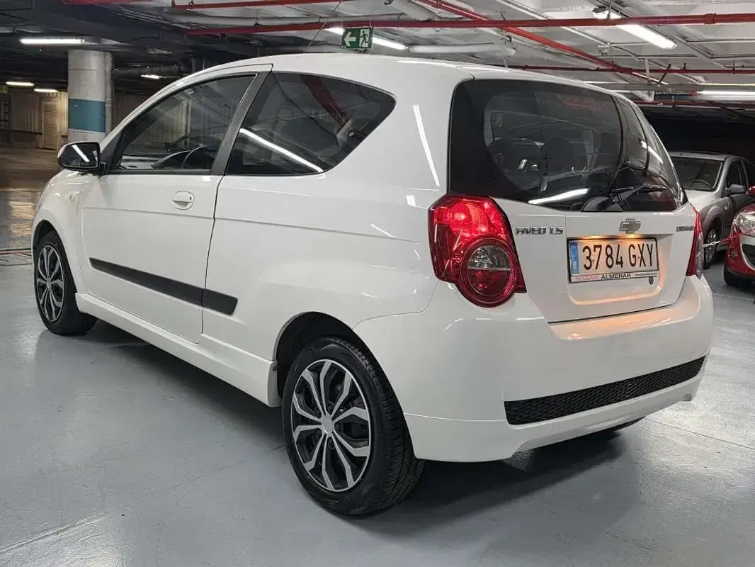 Usado Chevrolet Aveo LS 84 CV (61 kW) 2010 Utilitario