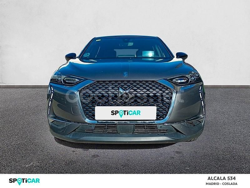 Usado DS Automobiles DS3 Crossback So Chic 131 CV (96 kW) 2020 Gris SUV