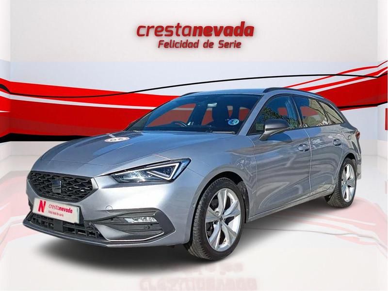 Usado Seat Leon Style 150 CV (110 kW) 2024 Gris Utilitario