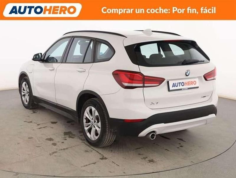 Usado BMW X1 Sport Line 220 CV (161 kW) 2021 Blanco SUV