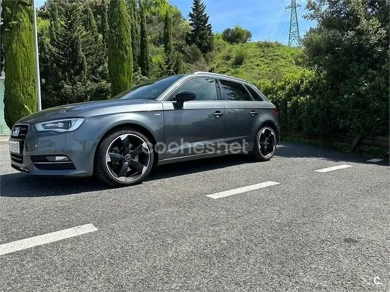 Usado Audi A3 S-Line 150 CV (110 kW) 2013 Gris / plata Berlina