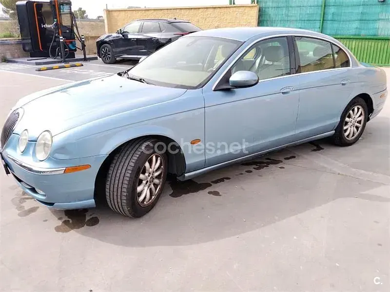 Usado Jaguar S-Type Executive 200 CV (147 kW) 2003 Gris / plata Berlina