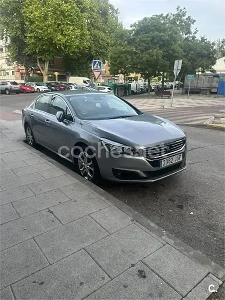 Usado Peugeot 508 Allure 115 CV (84 kW) 2015 Gris / plata Berlina