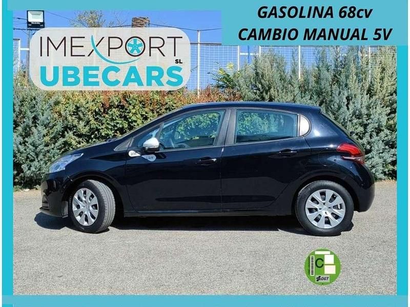 Negro Usado 2018 Peugeot 208 Utilitario | 6900 € (Buen precio) - Imagen 1/4