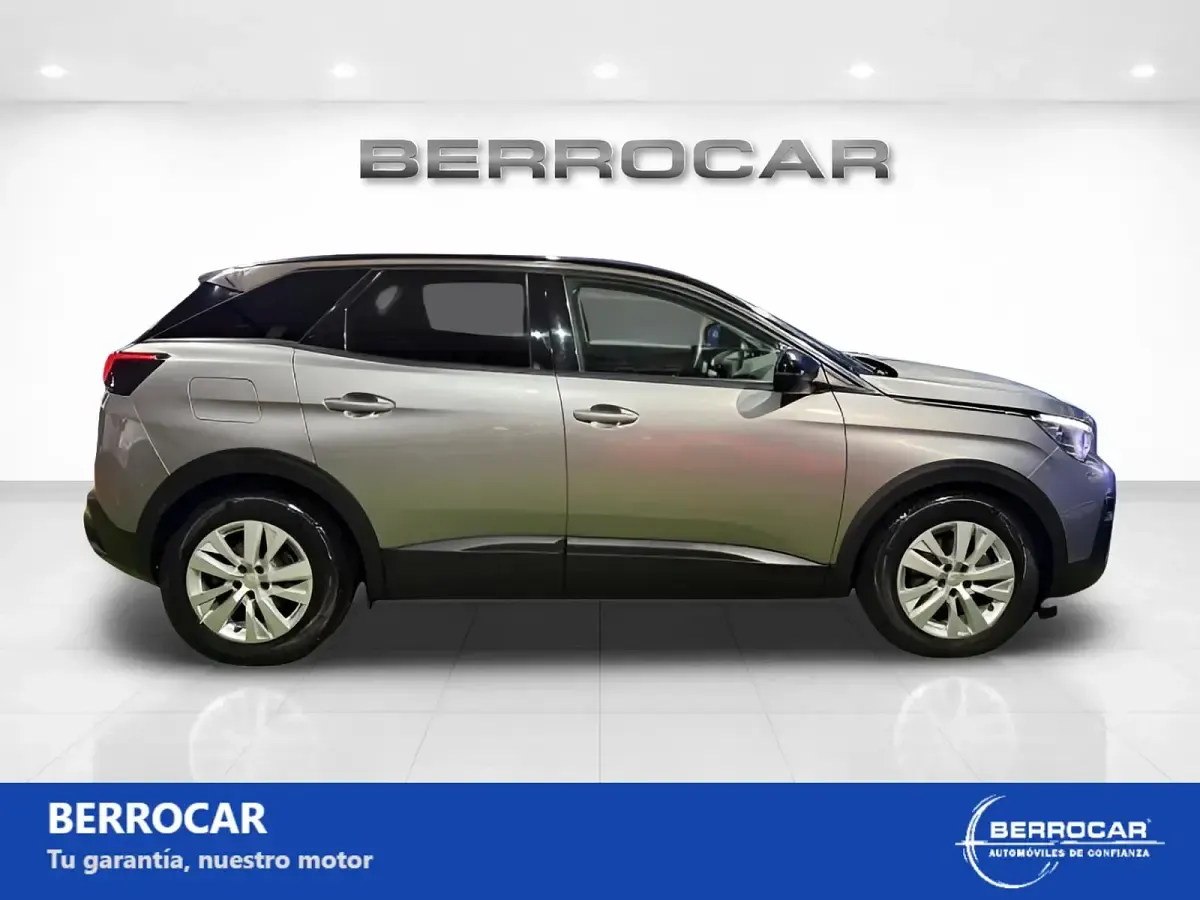 Usado Peugeot 3008 Style 130 CV (95 kW) 2021 Gris SUV