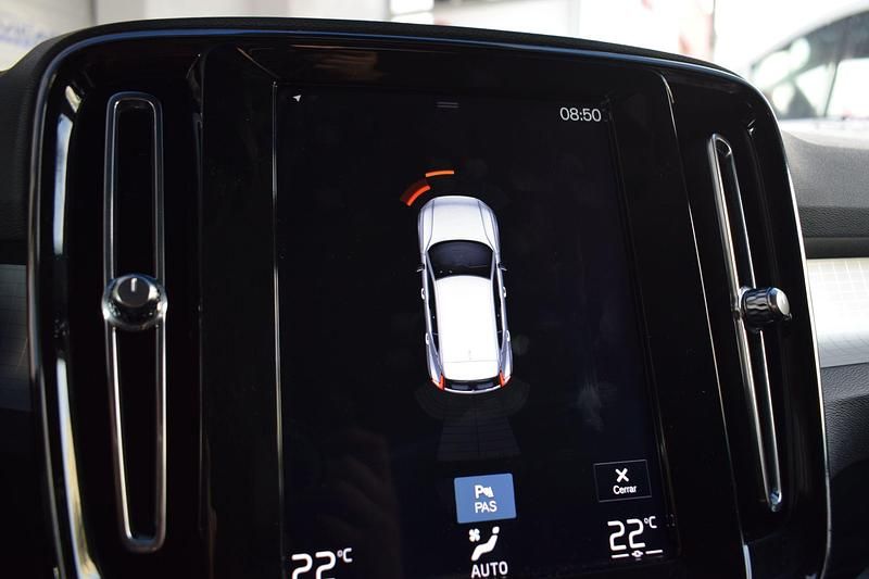 Blanco Usado 2020 Volvo XC40 Business Edition SUV | 23.950 € (Precio justo) - Imagen 1/4