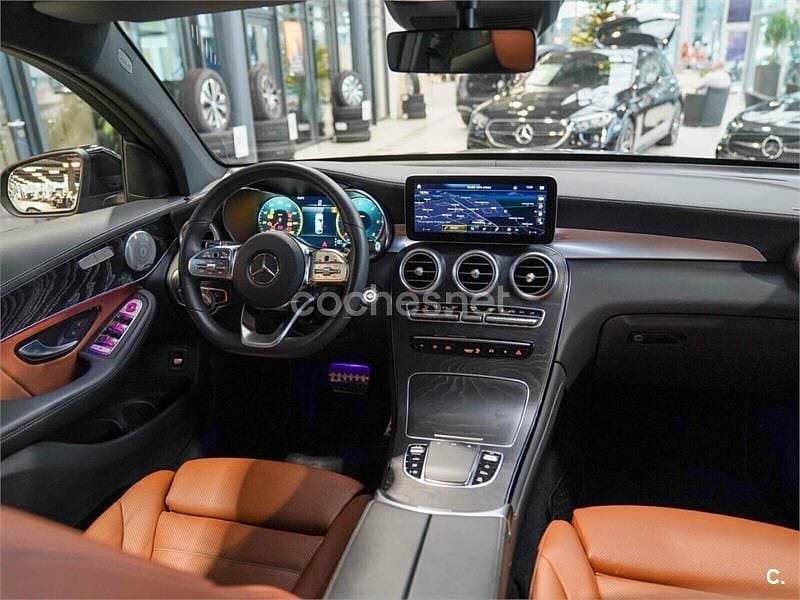 Usado Mercedes GLC300 245 HP (180 kW) 2020 Cinzento Coupé