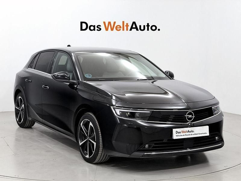 Negro Usado 2023 Opel Astra Elegance Utilitario | 19.990 € (Un poco caro) - Imagen 1/4