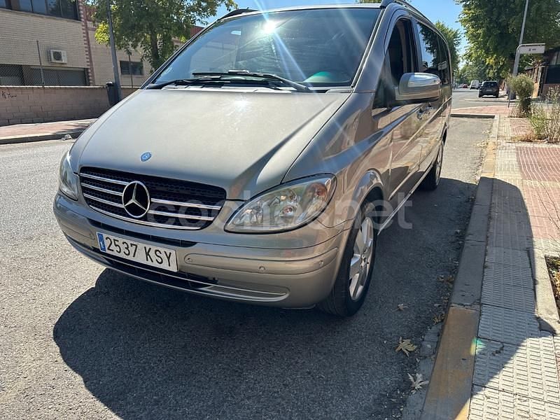 Usado Mercedes Viano 136 CV (100 kW) 2011 Beige Monovolumen
