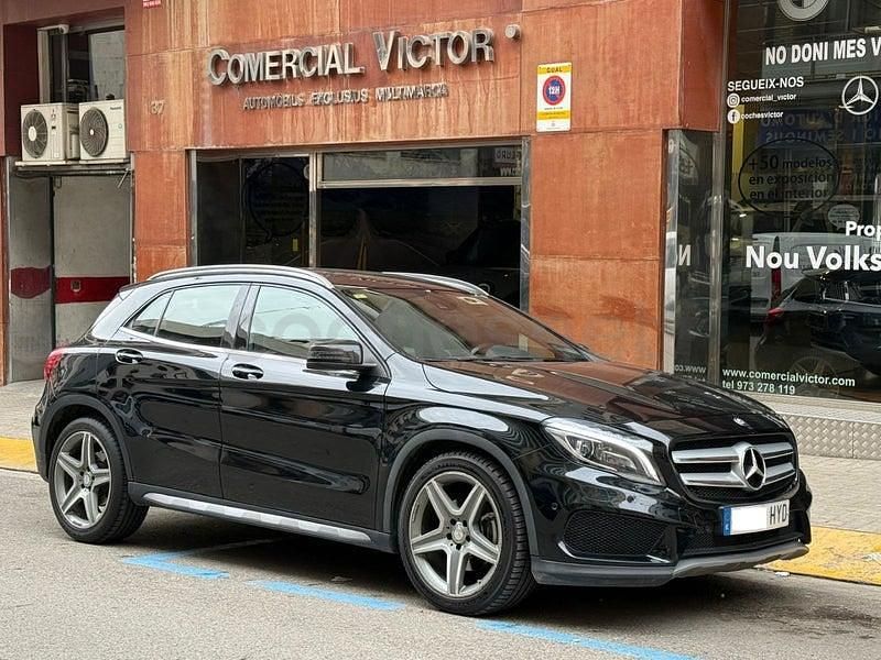 Usado Mercedes GLA220 AMG line 170 CV (125 kW) 2014 Negro SUV