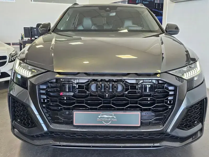 Usado Audi RS Q8 Sport 600 CV (441 kW) 2020 Gris / plata SUV