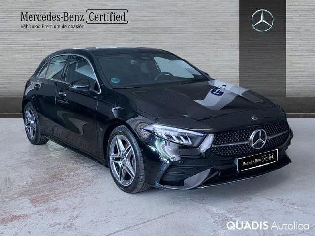 Usado Mercedes A180 136 CV (100 kW) 2025 Negro noche