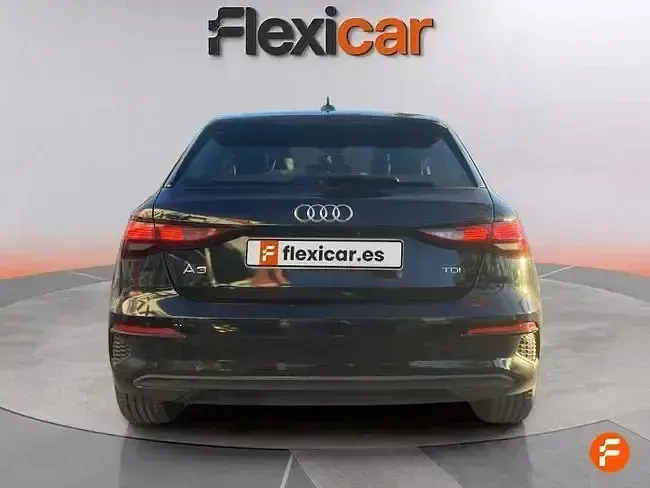 Begagnad Audi A3 116 HK (85 kW) 2021 Grå Sedan
