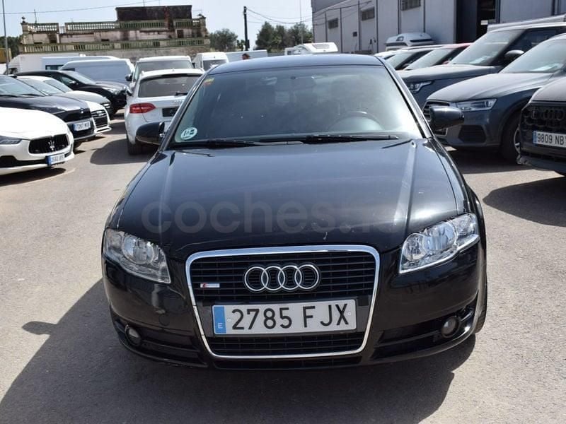 Usado Audi A4 S-Line 140 HP (102 kW) 2007 Preto Sedan