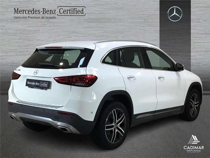 Usado Mercedes GLA200 163 CV (119 kW) 2022 SUV