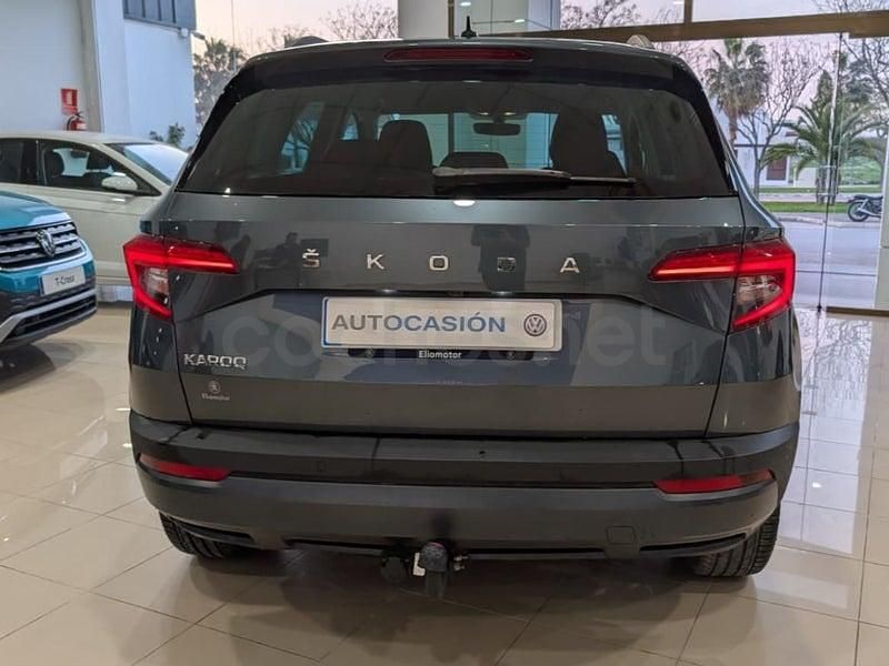 Usado Skoda Karoq Ambition 115 CV (84 kW) 2020 Gris / plata SUV