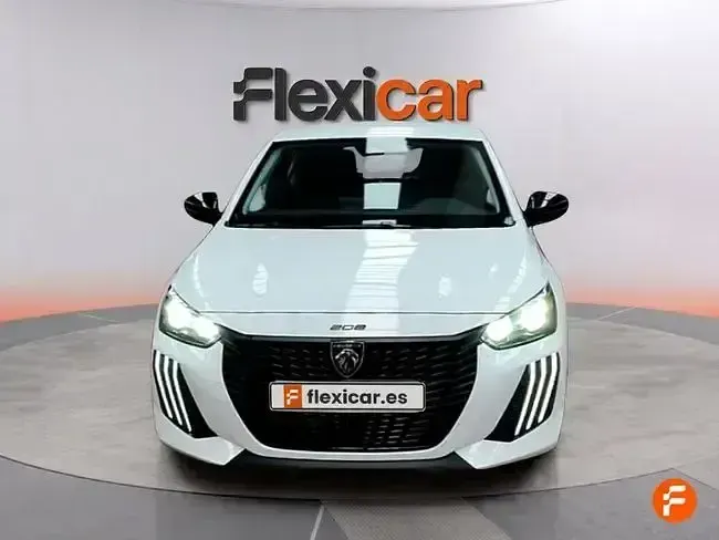 Usado Peugeot 208 Style 100 CV (73 kW) 2024 Blanco Utilitario