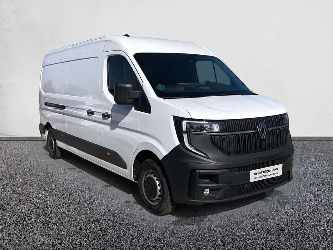 Usado Renault Master 131 CV (96 kW) 2025 Blanco Monovolumen