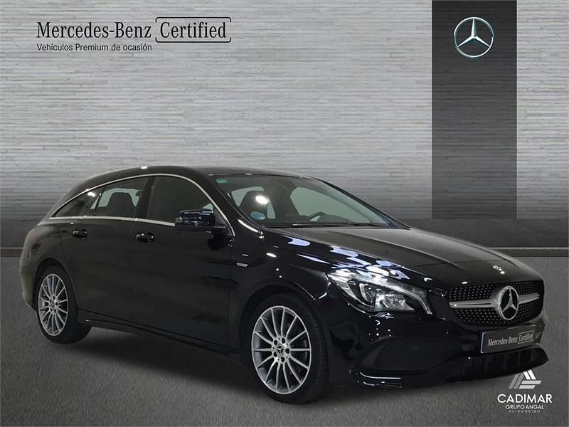 Käytetty Mercedes CLA200 Shooting Brake 156 HP (114 kW) 2019 Musta Farmari