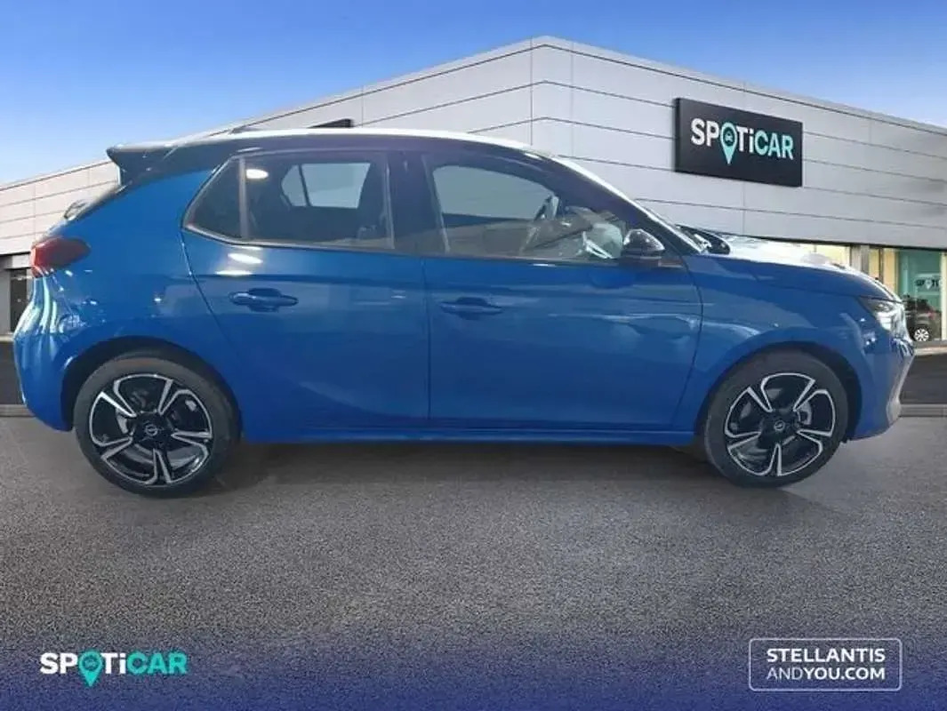 Usado Opel Corsa 110 CV (80 kW) 2025 Azul Utilitario