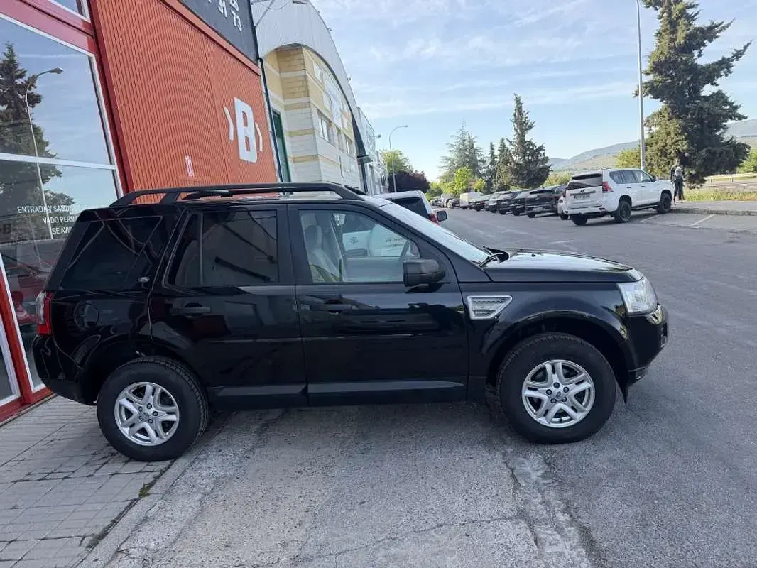 Usado Land Rover Freelander 2 150 CV (110 kW) 2011 Negro SUV