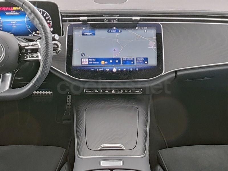 Usado Mercedes E300 313 CV (230 kW) 2025 Azul Familiar