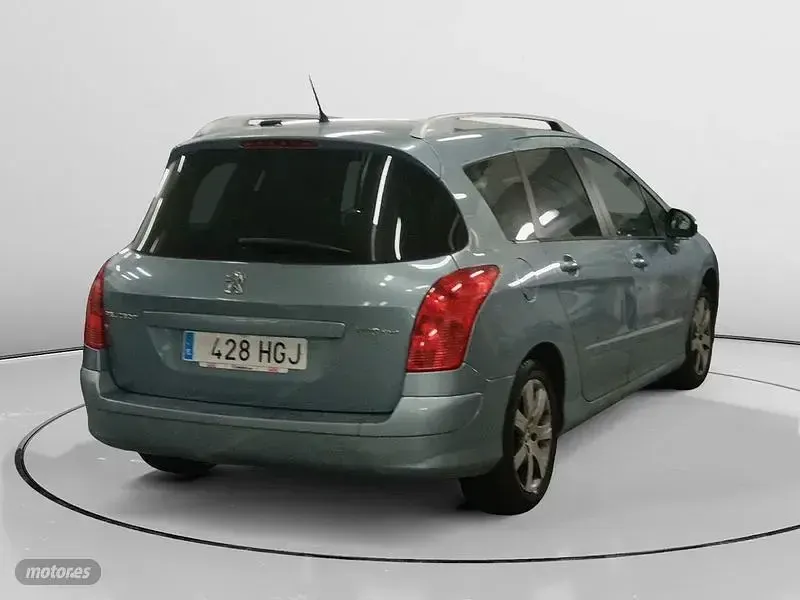 Usado Peugeot 308 SW Active 120 CV (88 kW) 2011 Azul Familiar