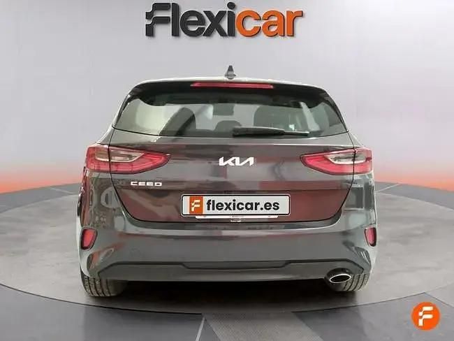 Brugt Kia Ceed 100 HK (73 kW) 2023 Grå Hatchback