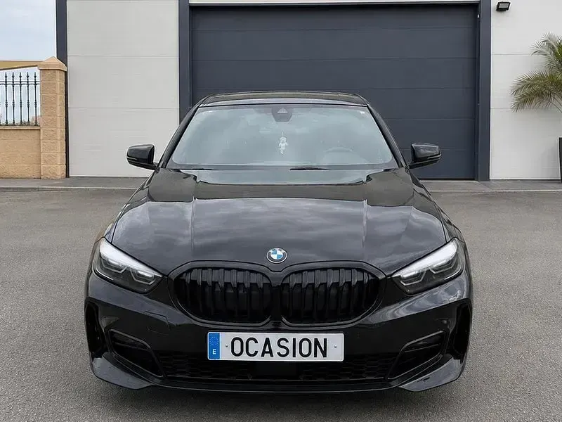 Usado BMW 120 M Sport 190 CV (139 kW) 2021 Negro Utilitario