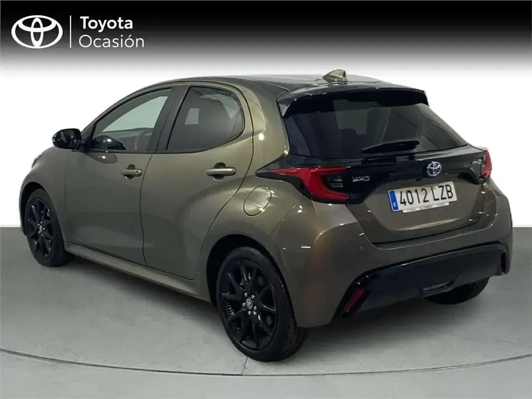 Usado Toyota Yaris Style 116 CV (85 kW) 2022 Utilitario