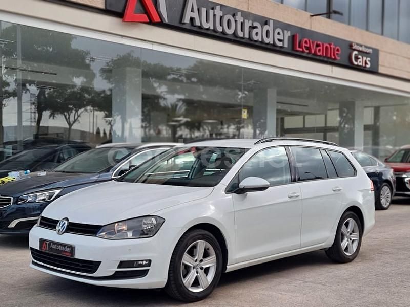 Usado VW Golf VII Advance 125 CV (91 kW) 2016 Blanco Familiar