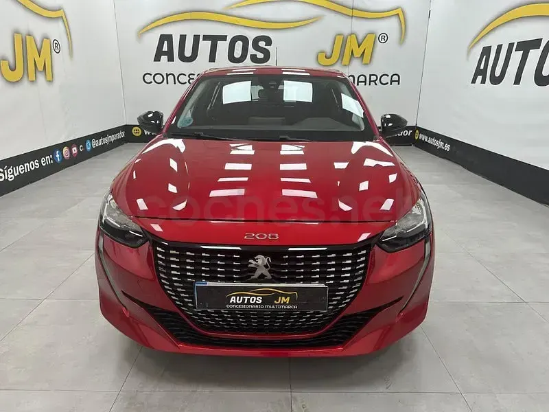 Usado Peugeot 208 Allure 100 CV (73 kW) 2022 Rojo Utilitario