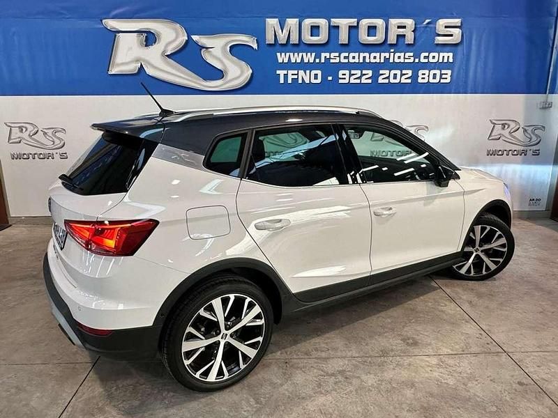 Usado Seat Arona Xperience 110 CV (80 kW) 2022 Blanco SUV