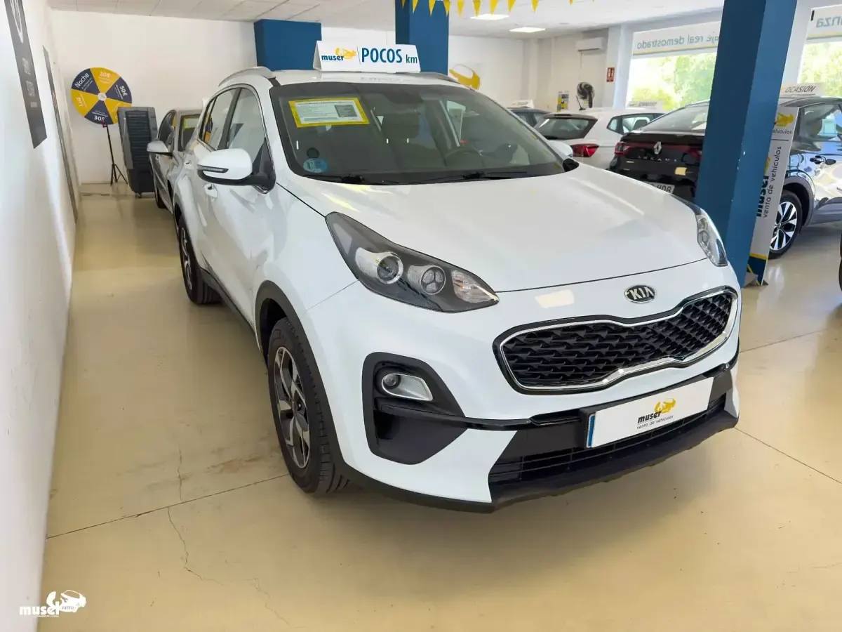Usado Kia Sportage 136 CV (100 kW) 2022 Blanco SUV
