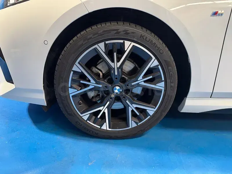 Usado BMW 120 163 CV (119 kW) 2025 Blanco Utilitario