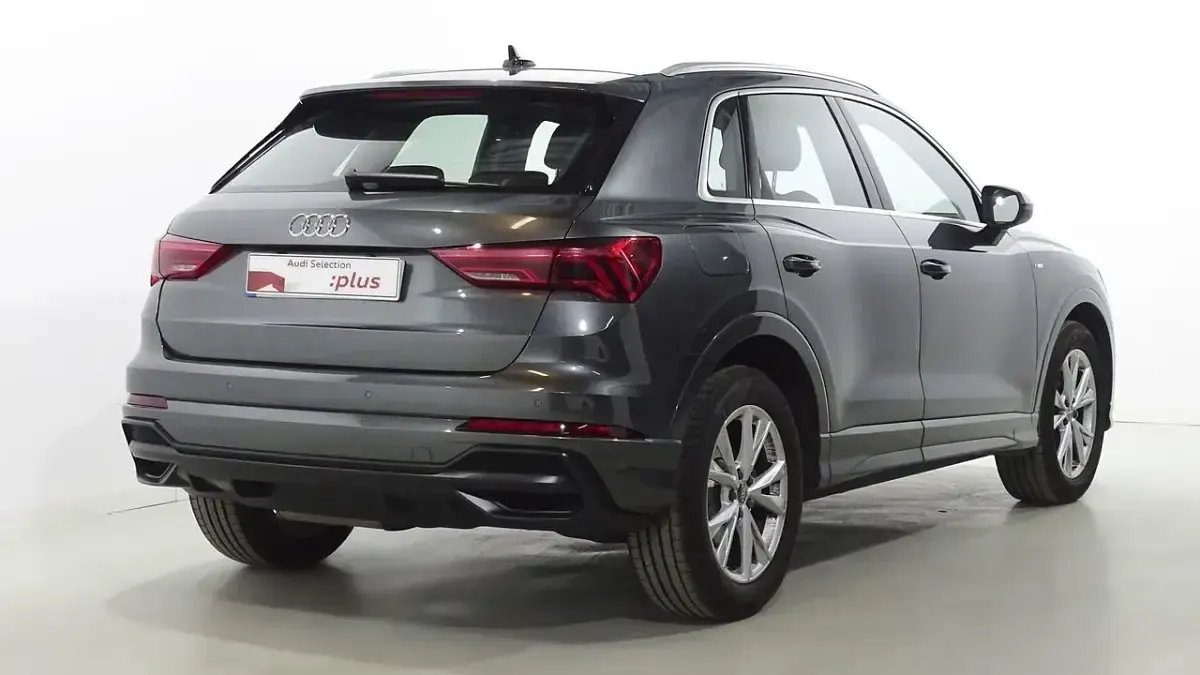 Usado Audi Q3 S-Line 150 CV (110 kW) 2020 Gris SUV