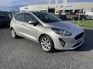 Usado Ford Fiesta Trend 75 CV (55 kW) 2021 Plata perla (metalizado) Utilitario