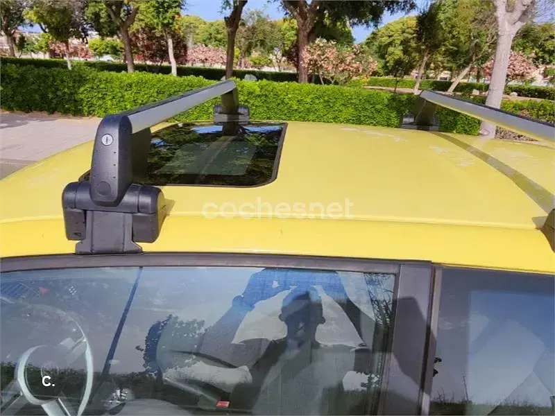 Usado VW Lupo 61 CV (44 kW) 2004 Amarillo Utilitario