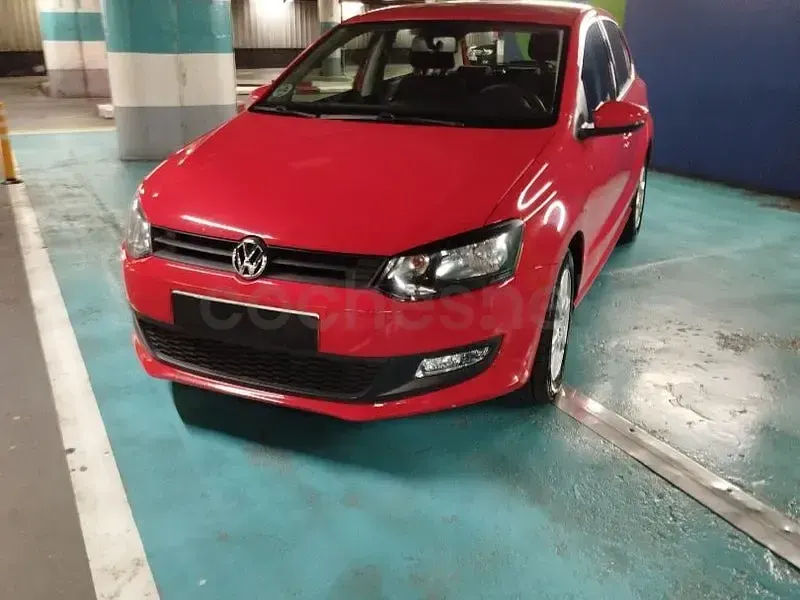 Usado VW Polo Advance 90 CV (66 kW) 2013 Rojo Utilitario