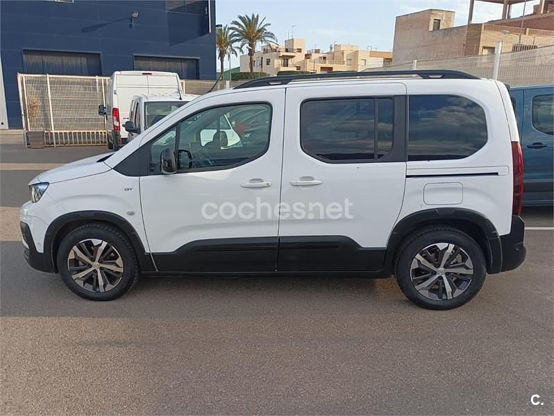Usado Peugeot Rifter GT-line 130 CV (95 kW) 2021 Blanco Monovolumen
